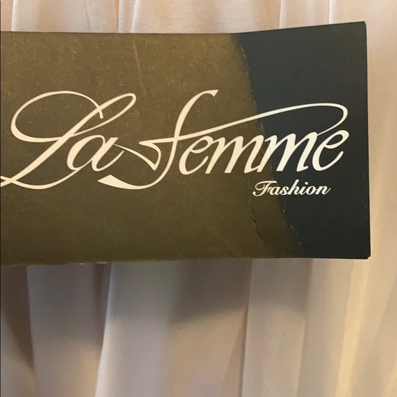 Brand new dress - Picture 6 of 6